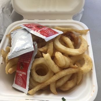 Splash Cafe - Curly fries - American Near Me - Pismo Beach, California