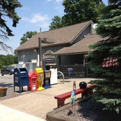 Arnold's Country Mini-Mart