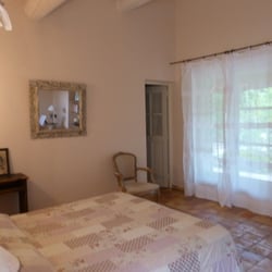 Le Mas des Etoiles - Inside the Birds Room which is in a separate small house.