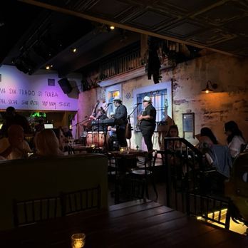 Cafe La Trova - Live band - Cocktail Bars Near Me - Miami, Florida