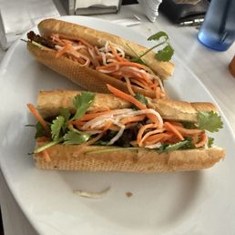 beef BM1. Charbroiled Sandwich / Banh Mi Bò/ Heo/Ga Nuong beef BM1. Charbroiled Sandwich / Banh Mi Bò/ Heo/Ga Nuong