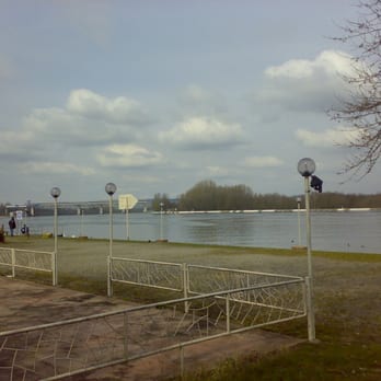 Piste du Rhin - Blick auf den Rhein - French Near Me - Village Neuf, 68 Piste du Rhin - Blick auf den Rhein - French Near Me - Village Neuf, 68