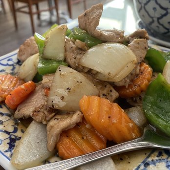 Chaba - Garlic Pepper Pork - Thai Near Me - Cypress, California