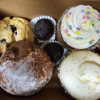 Casa Costa Bake Shop - Bakeries Near Me - Leander, Texas