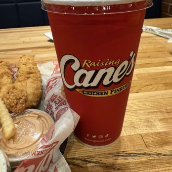 Raising Cane's Chicken Fingers - Fast Food Near Me - Honolulu, Hawaii Raising Cane's Chicken Fingers - Fast Food Near Me - Honolulu, Hawaii