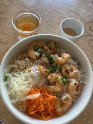 New Mee Fung Restaurant by null
