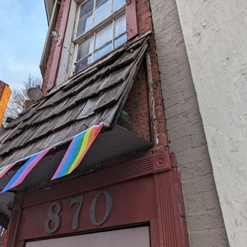 Leon's of Balto - It looks old and tired like the barfiles inside. - Gay Bars Near Me - Baltimore, Maryland Leon's of Balto - It looks old and tired like the barfiles inside. - Gay Bars Near Me - Baltimore, Maryland