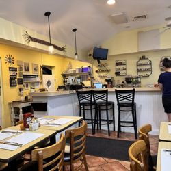 Honey's Kitchen - Counter area and kitchen.