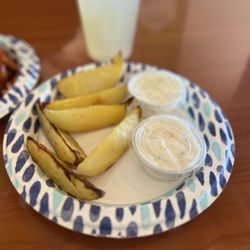 360 Health Café - Part of the medium wings combo- 6 potato wedges