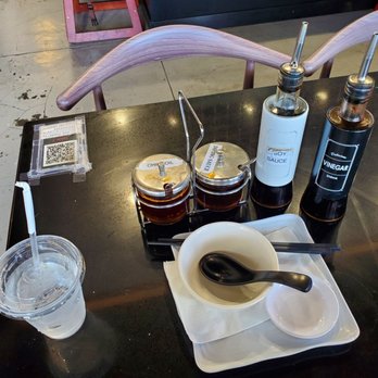 Thumbling - Table-top settings - Shanghainese Near Me - West Covina, California