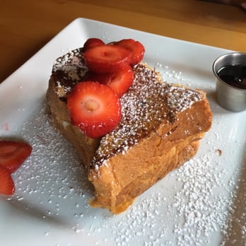 26 Beach Restaurant - Strawberry stuffed French toast - New American Near Me - Venice, California 26 Beach Restaurant - Strawberry stuffed French toast - New American Near Me - Venice, California