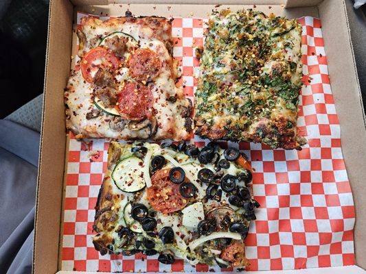Golden Boy Pizza by null