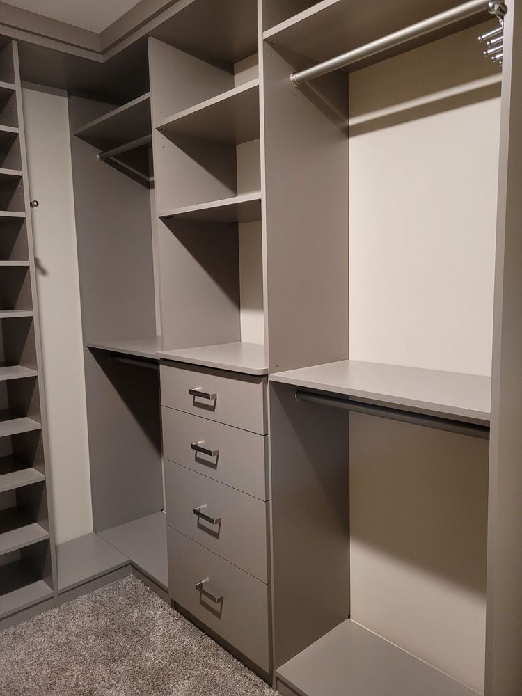 CLOSET ORGANIZING SYSTEMS Updated October 2024 23 Photos & 14