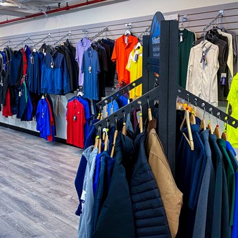 College Hype - Showroom in Dorchester - Screen Printing/T-Shirt Printing Near Me - Dorchester, Massachusetts