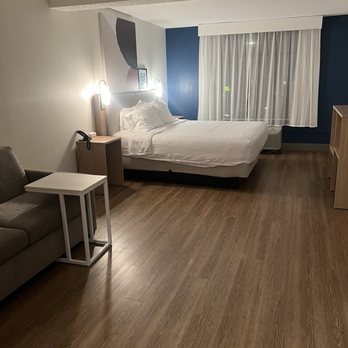 Spark by Hilton Winchester - Hotels Near Me - Winchester, Virginia Spark by Hilton Winchester - Hotels Near Me - Winchester, Virginia