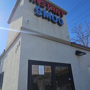 Instant Smog - Front of the building - Smog Check Stations Near Me - Sparks, Nevada