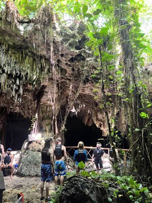 Cenote Chaak Tun by null