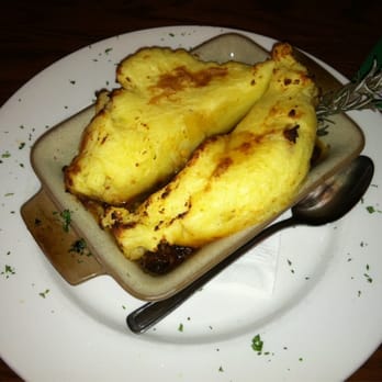 Dubh Linn Gate - Shepards pie - Irish Pub Near Me - Whistler, British Columbia