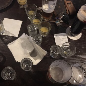 Crown & Anchor - Round 1 - British Near Me - Thousand Oaks, California