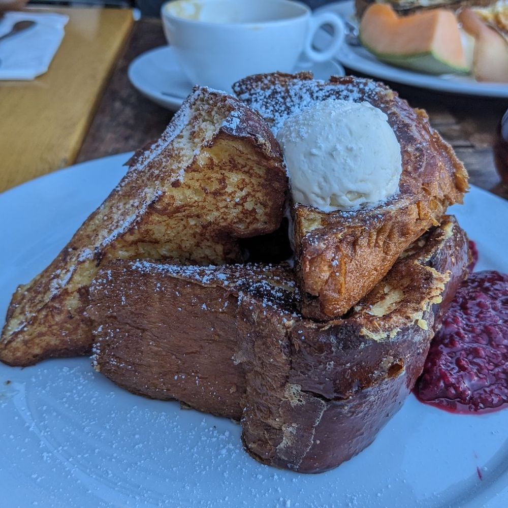 Metro Cafe - French toast - Cafes Near Me - Los Angeles, California Metro Cafe - French toast - Cafes Near Me - Los Angeles, California