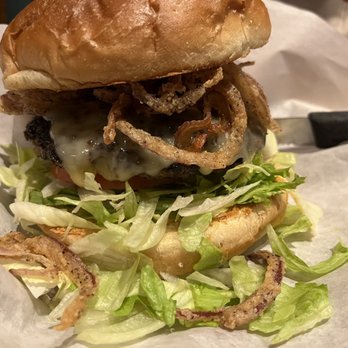 Islands Restaurant - Kilauea burger - Burgers Near Me - Burbank, California