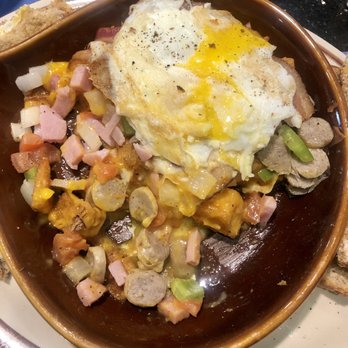Newcomb's Cafe at Montilio’s - The New England Skillet - Breakfast & Brunch Near Me - Braintree, Massachusetts Newcomb's Cafe at Montilio’s - The New England Skillet - Breakfast & Brunch Near Me - Braintree, Massachusetts