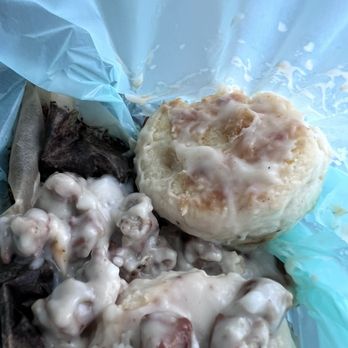 Denny's - I had already ditched everything in my compost bag when I realized I needed the photo Biscuit and Gravy - Diners Near Me - Highland Park, Illinois