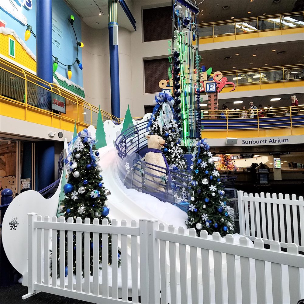 JOLLY DAYS WINTER WONDERLAND 13 Photos 3000 N Meridian St