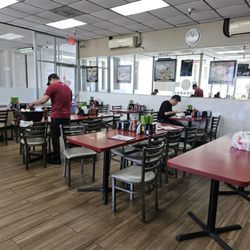 Pho Little Saigon - Interior