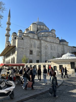 Yeni Mosque by null