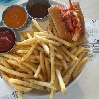 Lifted Restaurant - Half of lobster roll (I shared) with 3 sauces. - New American Near Me - Boston, Massachusetts