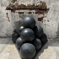 Fort Zachary Taylor Visitor Services - Cannonballs