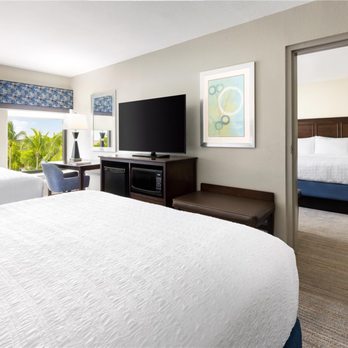 Hampton Inn Naples-Central - Guest room - Hotels Near Me - Naples, Florida Hampton Inn Naples-Central - Guest room - Hotels Near Me - Naples, Florida
