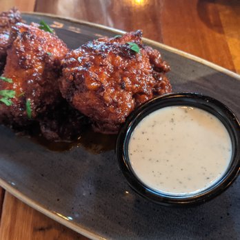 Von's 1000Spirits - "Damn Good Wings" - New American Near Me - Seattle, Washington