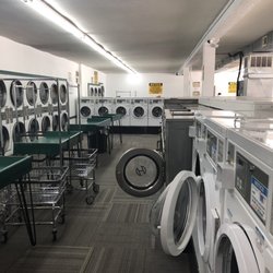 Hohmann's Plaza Laundromat - Machines