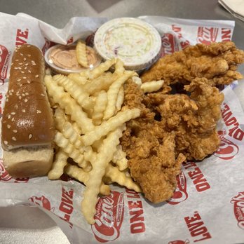 Raising Cane's - box combo! - Fast Food Near Me - Philadelphia, Pennsylvania Raising Cane's - box combo! - Fast Food Near Me - Philadelphia, Pennsylvania