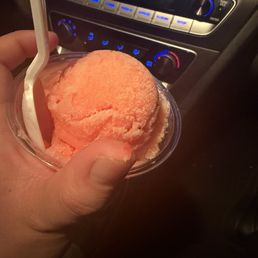 If I could give this less than 0 stars I would. Found a nail clipping in my icey. Don't go here If I could give this less than 0 stars I would. Found a nail clipping in my icey. Don't go here