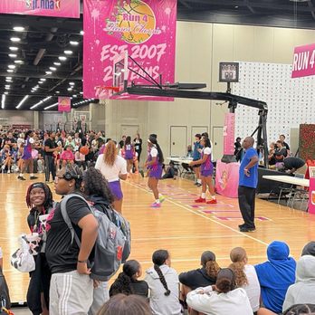 Kentucky Exposition Center - Run 4 Roses - Venues & Event Spaces Near Me - Louisville, Kentucky Kentucky Exposition Center - Run 4 Roses - Venues & Event Spaces Near Me - Louisville, Kentucky