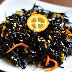 Jogi Sushi - Hijiki Salat ( 2,50€)
