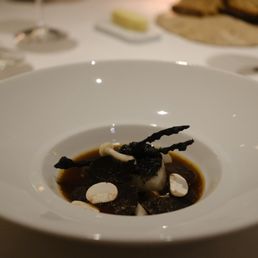 Scallops with shiitake and shimeji mushrooms