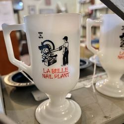 Antiques On the Market - Lots of milk glass cups
