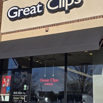 Great Clips - Hair Salons Near Me - Montgomery, Illinois Great Clips - Hair Salons Near Me - Montgomery, Illinois