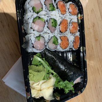 Charlie's Place - Yellowtail jalapeño roll, spicy tuna roll, yellowtail hand roll - Sushi Bars Near Me - New York, New York
