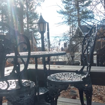 Rustic Cottages - The deck - Resorts Near Me - Tahoe Vista, California Rustic Cottages - The deck - Resorts Near Me - Tahoe Vista, California