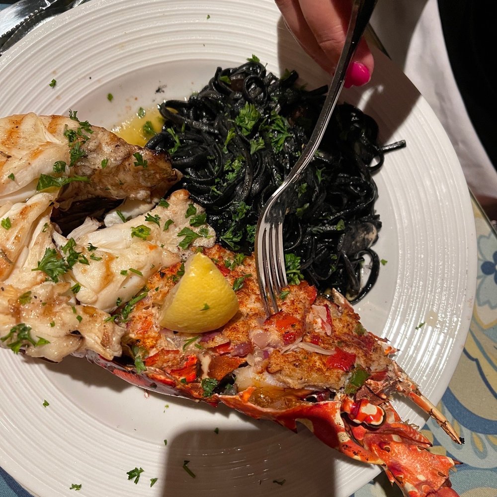 Amalia Cafe - Delicious Stuffed Lobster - Spanish Near Me - St Thomas, Virgin Islands Amalia Cafe - Delicious Stuffed Lobster - Spanish Near Me - St Thomas, Virgin Islands