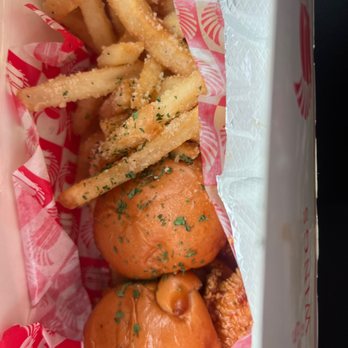 Belly's Sliders & Wings - Food Trucks Near Me - Carson, California