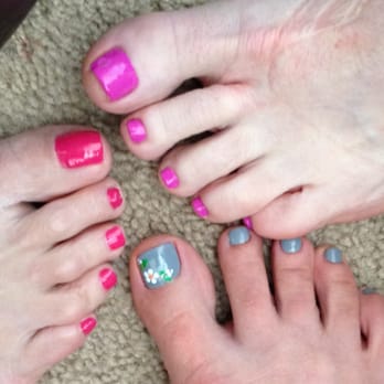 ChiChi Nails & Spa - pretty toes! - Nail Salons Near Me - Riverside, California ChiChi Nails & Spa - pretty toes! - Nail Salons Near Me - Riverside, California