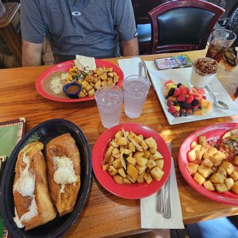 Tower Cafe - Breakfast & Brunch Near Me - Sacramento, California