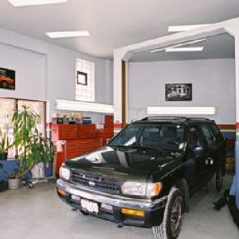 Leo's Body Shop - Body Shops Near Me - Chicago, Illinois Leo's Body Shop - Body Shops Near Me - Chicago, Illinois