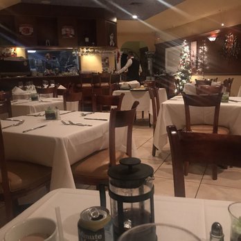 La Perla Di Pompano - Italian Near Me - Pompano Beach, Florida